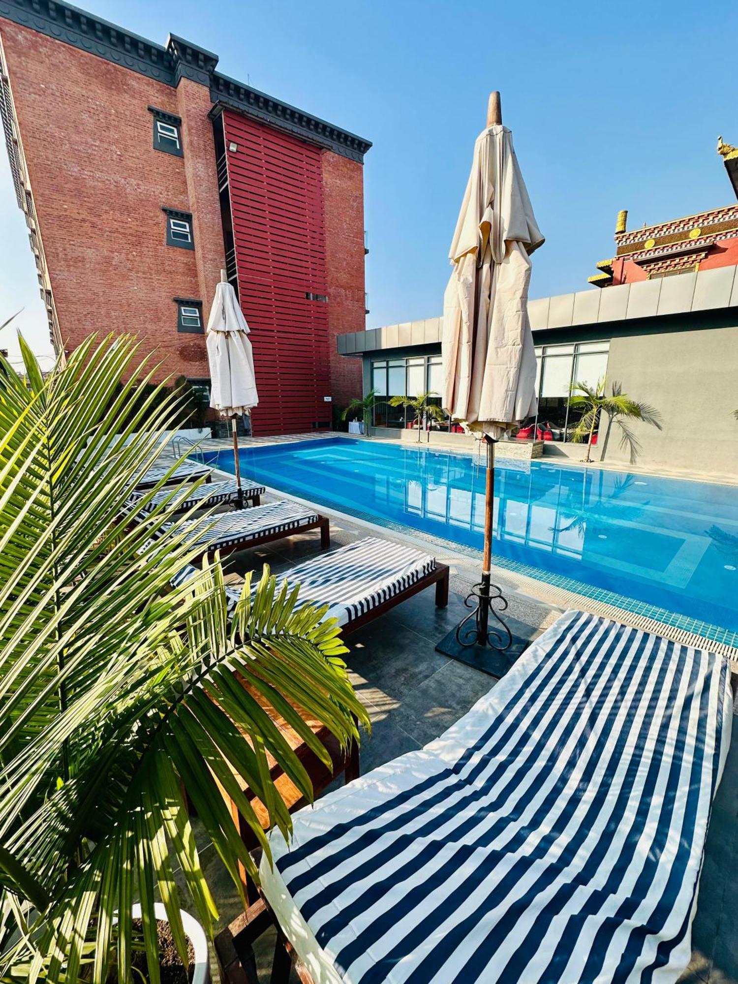 Hotel Dolmaling Kathmandu Esterno foto